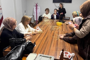  Derneğimizde Halk Eğitim iş birliğiyle başlatılan sepet örme kursu büyük ilgi gördü.