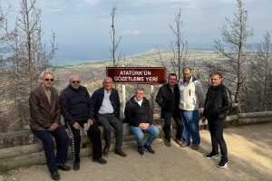 Sakarya Trabzonlular Derneğinden Çanakkale Şehitlerine Anlamlı Ziyaret