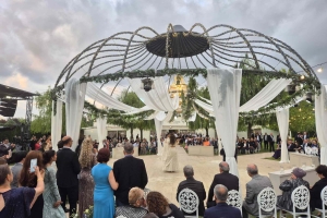 Sakarya Trabzonlular Derneği Yönetiminden Zeynep ÖZ’e ve Eşine Anlamlı Ziyaret