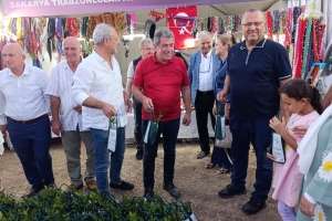  Trabzonlular festivalde fidan dağıtımıyla farkındalık yarattı..
