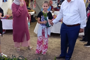  Trabzonlular festivalde fidan dağıtımıyla farkındalık yarattı..