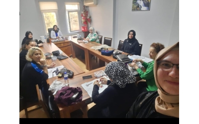 Derneğimizde Halk Eğitim Kursları Devam Ediyor.