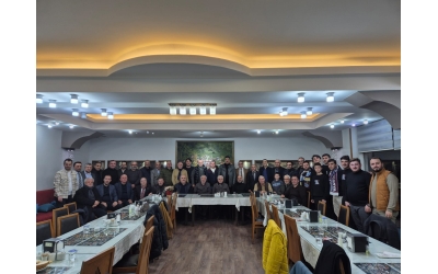 KARS-ARDAHAN-IĞDIR DERNEK YÖNETİCİLERİ VE TS'Lİ ÜNİVERSİTE ÖĞRENCİLERİ İLE YEMEKTE BİR ARAYA GELDİK
