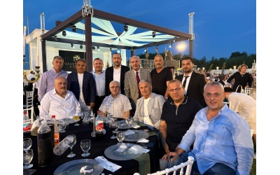 Sakarya Trabzonlular Derneği, Başkan Yardımcısı Av. Ahmet Akyüz’ün Mutlu Gününde Yanındaydı