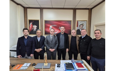 Sakarya Trabzonlular Derneği Yönetiminden Adapazarı İlçe Milli Eğitim Müdürlüğünü Ziyaret