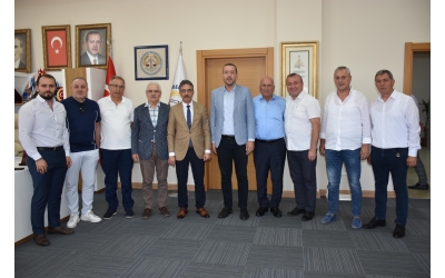 Sakarya Trabzonlular Derneğinden Erenler Belediye Başkanı Şenol DİNÇ’e Ziyaret
