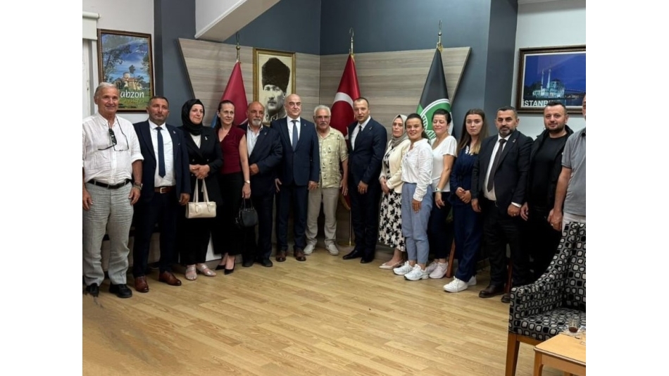 Zafer Partisi’nden Sakarya Trabzonlular Derneği’ne Ziyaret ..