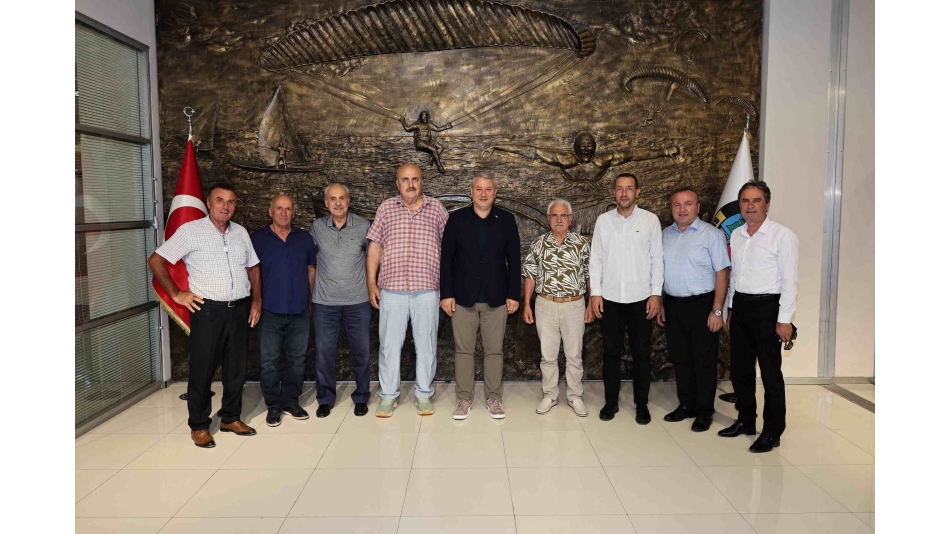 Sakarya Trabzonlular Derneğinden Serdivan Belediye Başkanı Osman ÇELİK’e Ziyaret 