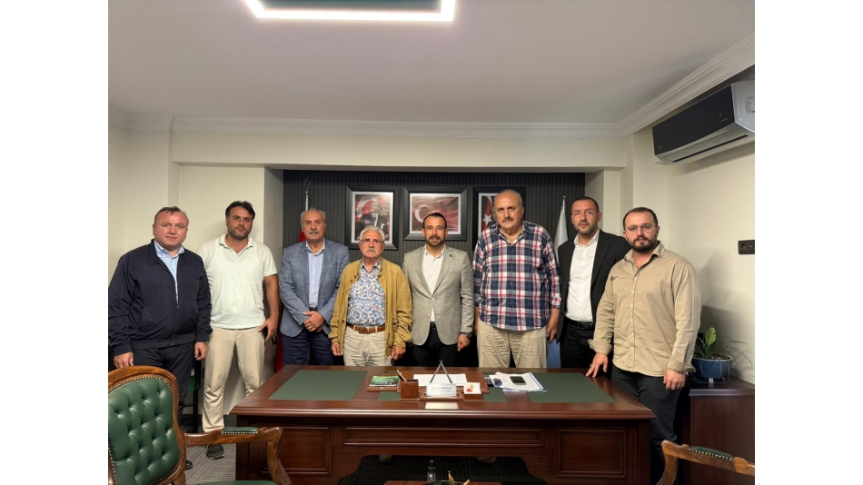 Trabzonlular Derneği’nden Ak Parti ilçe başkanına Ziyaret .. 