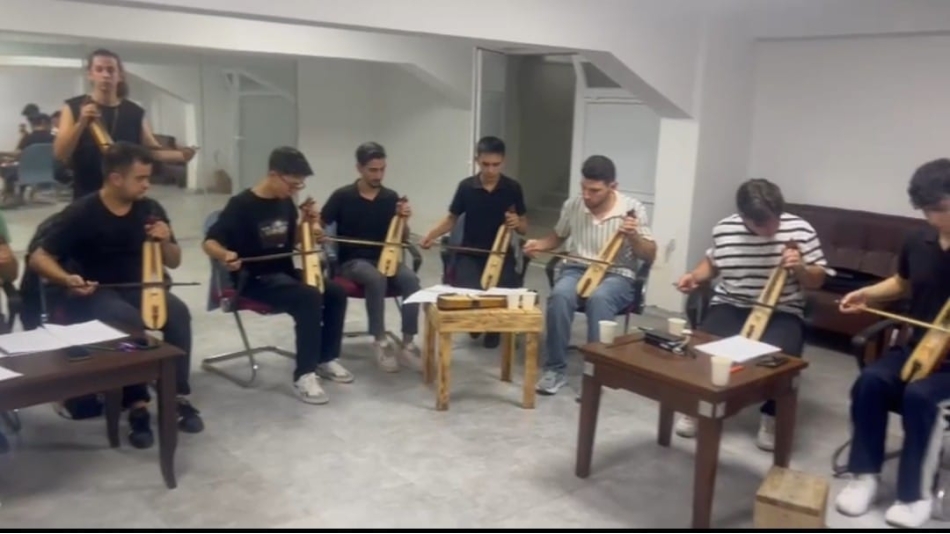 Sakarya Trabzonlular Derneği’nde Kemençe Kampı devam ediyor..