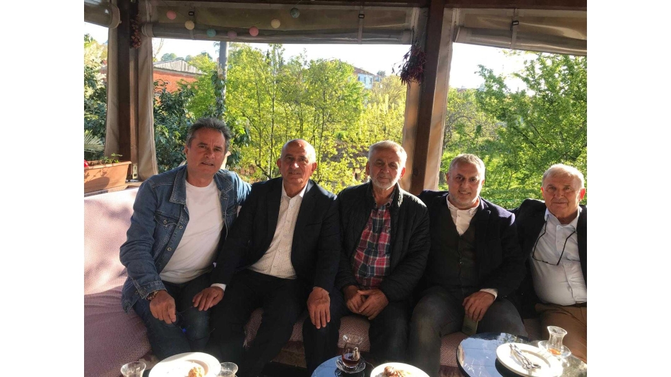 Şehitler Haftası’nda Anlamlı Ziyaret: Sakarya Trabzonlular Derneği’nden Şehit Babasına Vefa