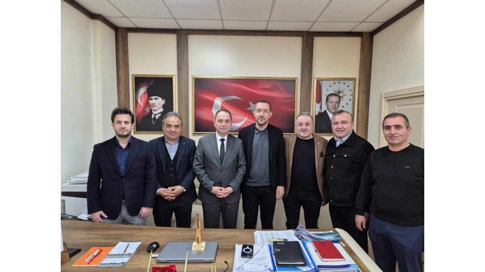 Sakarya Trabzonlular Derneği Yönetiminden Adapazarı İlçe Milli Eğitim Müdürlüğünü Ziyaret