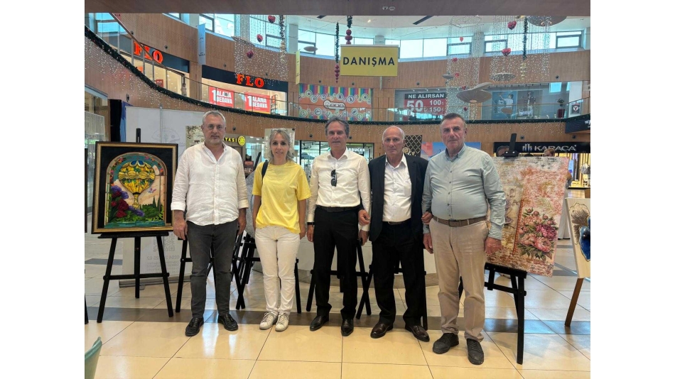 Sakarya Trabzonlular Derneğinden Erenler Halk Eğitim Merkezi Sergisine Ziyaret