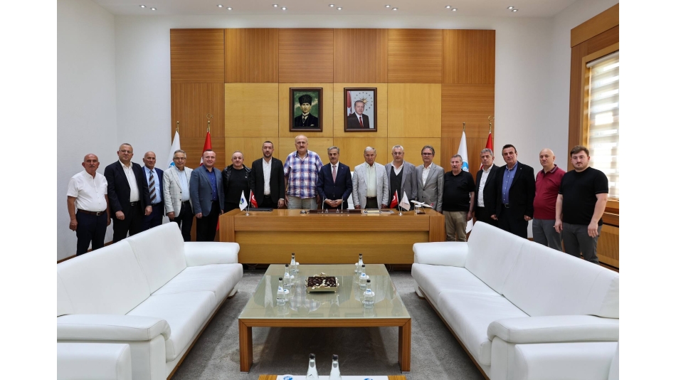 Sakarya Trabzonlular Derneği’nden Büyükşehir Belediye Başkanı Yusuf ALEMDAR ’a Ziyaret